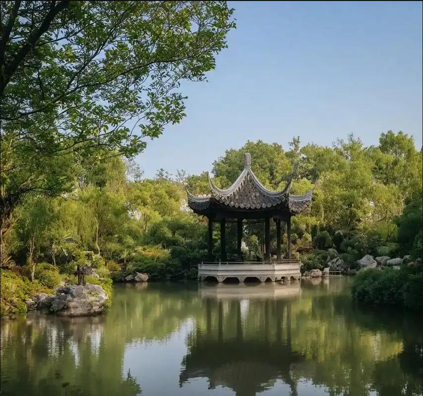 绿园区绮彤餐饮有限公司